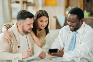 How the Right Team Helps MLOs Close More